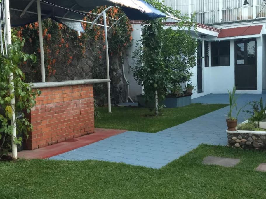 Habitacion Independiente A Pie Del Lago Con Ac Tequesquitengo Exterior photo